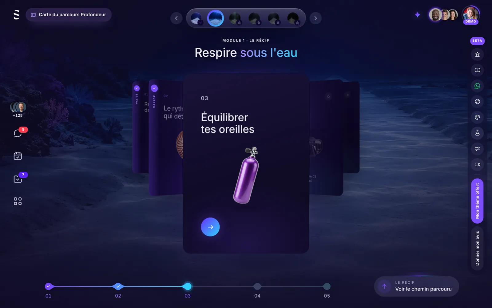 Le thème Abysse, pour une formation de plongée : l'élève ouvre sa formation et il est déjà sous l'eau.